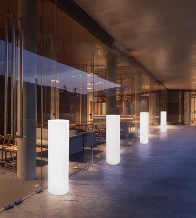 Светильник Цилиндр 30х180 питание от АКБ, RGB Светильник Цилиндр 30х180 питание от АКБ, RGB