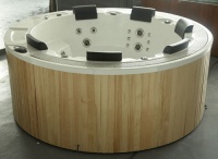 Гидромассажный бассейн Sunrans SR831 Гидромассажный бассейн Sunrans SR831